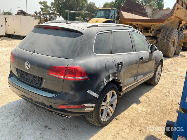 2011 Volkswagen Taureq AWD (Inoperable) SUV - SUV: picture 3 2011 Volkswagen Taureq AWD (Inoperable) SUV - SUV: picture 3