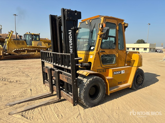 2013 Hyundai 50DF-7 5 ton Forklift - Diesel forklift: picture 1 2013 Hyundai 50DF-7 5 ton Forklift - Diesel forklift: picture 1