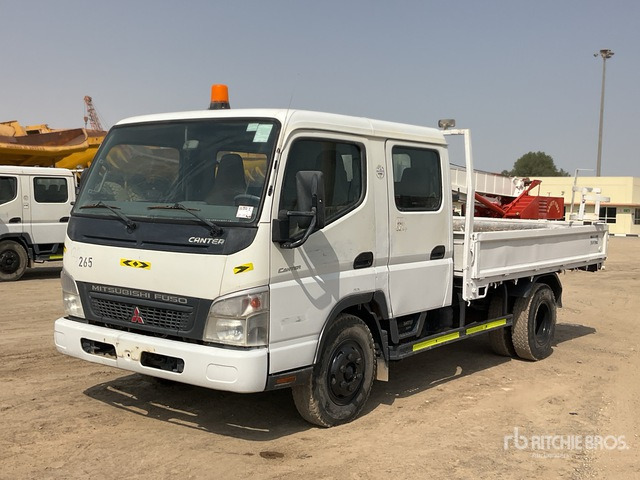 2014 Mitsubishi 4x2 Crew Cab Flatbed Truck - Dropside/ Flatbed truck: picture 2 2014 Mitsubishi 4x2 Crew Cab Flatbed Truck - Dropside/ Flatbed truck: picture 2