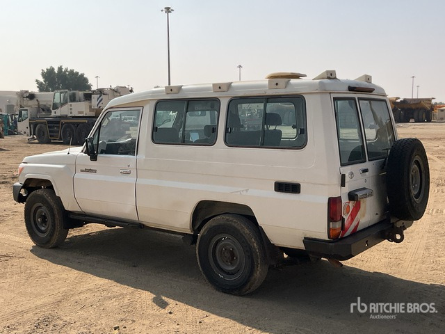 2018 Toyota Land Cruiser 78R 4x4 SUV - SUV: picture 3 2018 Toyota Land Cruiser 78R 4x4 SUV - SUV: picture 3