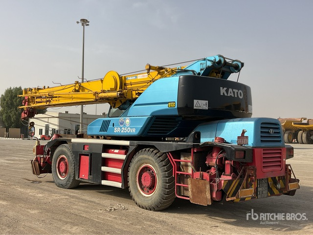 Kato KR25H - Rough terrain crane: picture 4 Kato KR25H - Rough terrain crane: picture 4