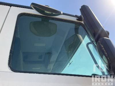 Concrete pump truck MERCEDES-BENZ ACTROS 4141 2018 Zoomlion 56X-6RZ 56 m on 8 ...: picture 16