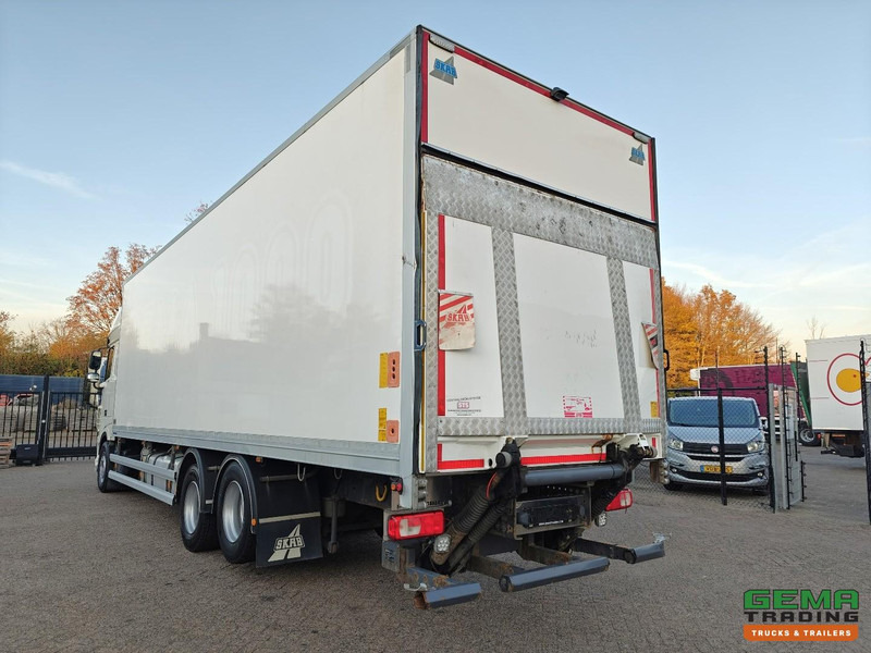 DAF XF 450 FAS 6x2 Superspacecab Euro6 - Koel-VriesBak 9.5m + Carrier Supra 1250Mt + Laadklep 2500kg - 331.000km Origineel! - Refrigerator truck: picture 4 DAF XF 450 FAS 6x2 Superspacecab Euro6 - Koel-VriesBak 9.5m + Carrier Supra 1250Mt + Laadklep 2500kg - 331.000km Origineel! - Refrigerator truck: picture 4