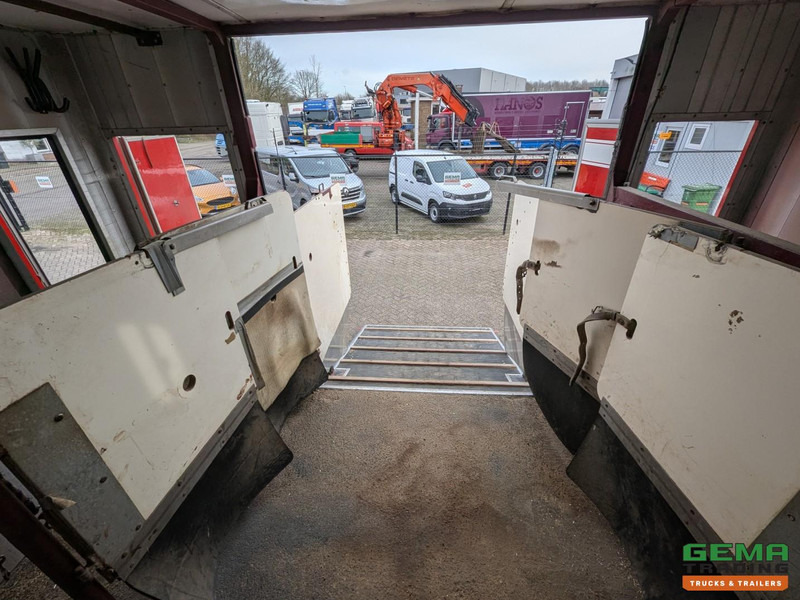 Horse truck Iveco Tector ML120E24D 4x2 Euro3 DubbelCabine - Paardenwagen 3-Paards - Kleedruimte - Hydraulische klep- TOP!: picture 8