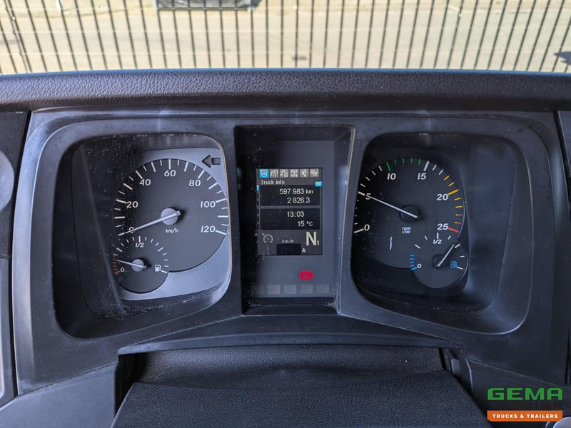 Refrigerator truck Mercedes-Benz Antos 1843 4x2 Dagcab Euro6 - Chereau Koel-Vriescombinatie- Carrier Supra - Doorlaadsysteem - Laadklep 2000KG: picture 15 Refrigerator truck Mercedes-Benz Antos 1843 4x2 Dagcab Euro6 - Chereau Koel-Vriescombinatie- Carrier Supra - Doorlaadsysteem - Laadklep 2000KG: picture 15