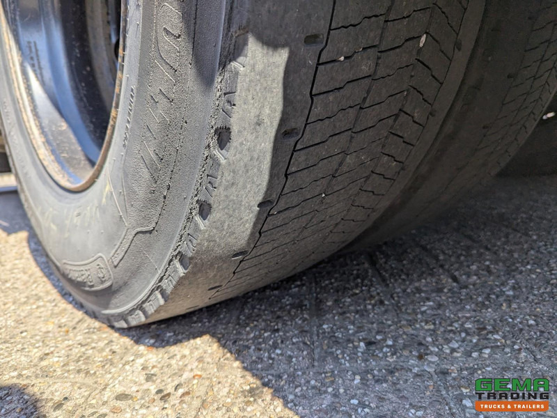 Refrigerator truck Mercedes-Benz Antos 1843 4x2 Dagcab Euro6 - Chereau Koel-Vriescombinatie- Carrier Supra - Doorlaadsysteem - Laadklep 2000KG: picture 20 Refrigerator truck Mercedes-Benz Antos 1843 4x2 Dagcab Euro6 - Chereau Koel-Vriescombinatie- Carrier Supra - Doorlaadsysteem - Laadklep 2000KG: picture 20