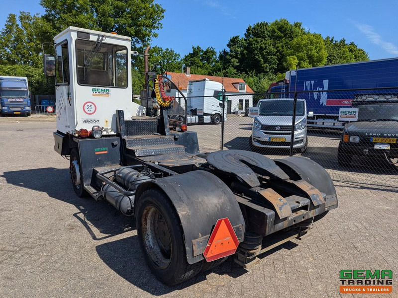 Terberg YT17 MOTOR DEFECT - MMBS Kenteken - Terminal tractor: picture 4 Terberg YT17 MOTOR DEFECT - MMBS Kenteken - Terminal tractor: picture 4