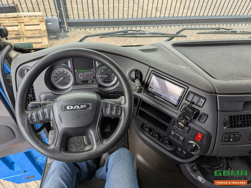 Tractor unit DAF XF 460 FT 4x2 Superspacecab Euro6A - Navi - Side skirts - NL truck: picture 14