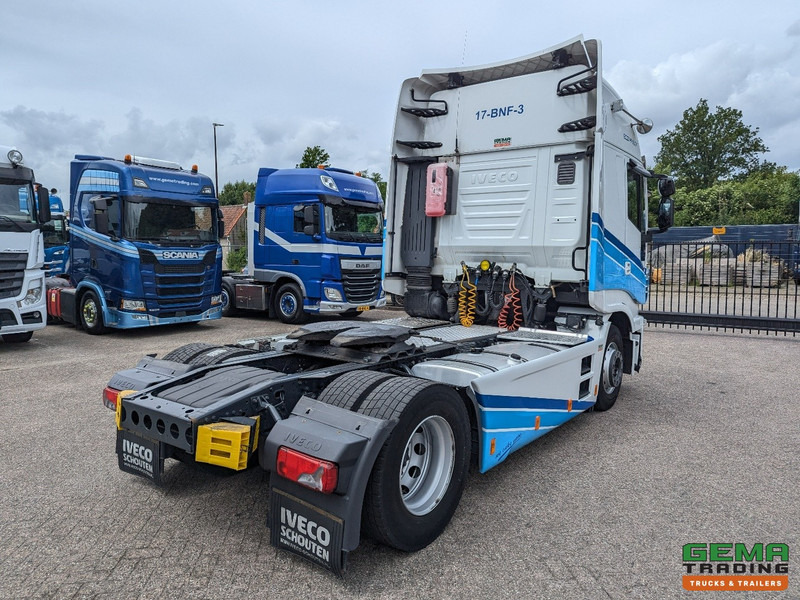 Iveco Stralis 420 Hi-Way 4x2 Euro6C - Dubbele tanks - Standairco - Smart tacho 2 - Tractor unit: picture 3 Iveco Stralis 420 Hi-Way 4x2 Euro6C - Dubbele tanks - Standairco - Smart tacho 2 - Tractor unit: picture 3