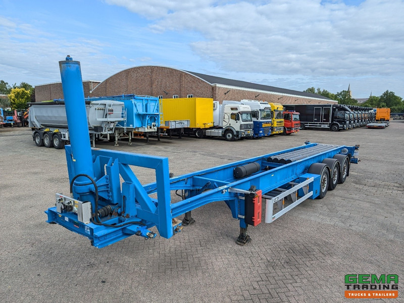 Container transporter/ Swap body semi-trailer Van Hool 3C0017 3-Assen SAF - Schijfremmen - 40FT Kiepchassis - Elektrische/Hydraulisch Pomp - 5060KG: picture 1