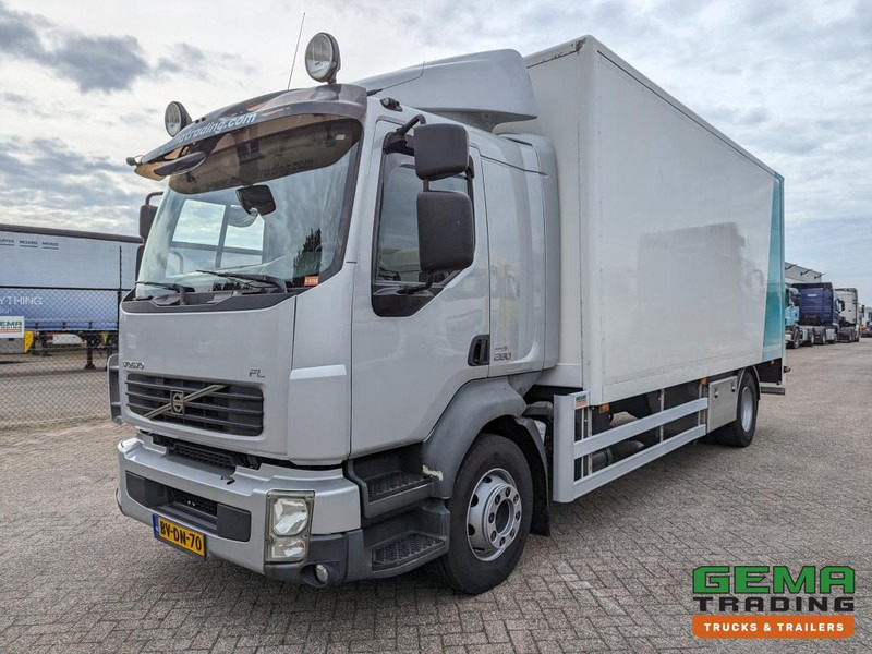 Volvo FL280 4x2 SleepCab 16T Euro5 6CIL - 5.60m GeslotenBak + Laadklep 2500KG - Standkachel - Zijdeur - Servicewagen (V758) - Box truck: picture 1 Volvo FL280 4x2 SleepCab 16T Euro5 6CIL - 5.60m GeslotenBak + Laadklep 2500KG - Standkachel - Zijdeur - Servicewagen (V758) - Box truck: picture 1