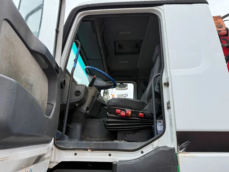 Tipper, Crane truck Mercedes-Benz Actros 1831 V6 4X2 Tipper + crane EPS Manual Gearbox 3 peddal: picture 12