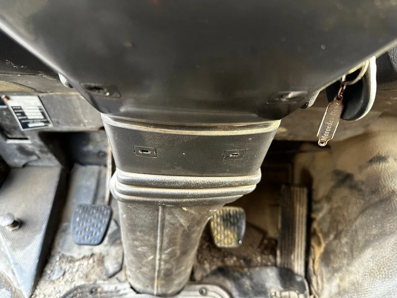 Tipper, Crane truck Mercedes-Benz SK 1935 V8 4X2 Tipper Spring/Spring AMCO V825 9T Mercedes-Benz SK 1935 V8 4X2 Tipper Spring/Spring AMCO V825 9T: picture 7