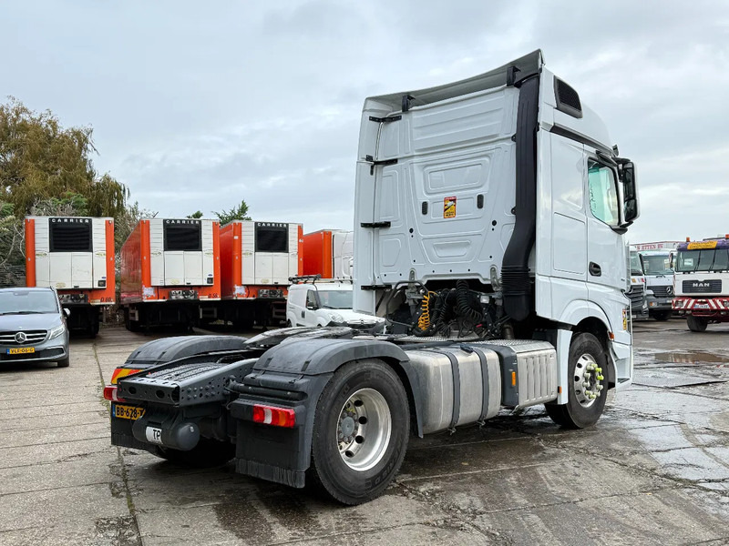 Mercedes-Benz Actros 1851 4X2 Tractor-unit Retarder Standklima ACC 165km - Tractor unit: picture 4 Mercedes-Benz Actros 1851 4X2 Tractor-unit Retarder Standklima ACC 165km - Tractor unit: picture 4
