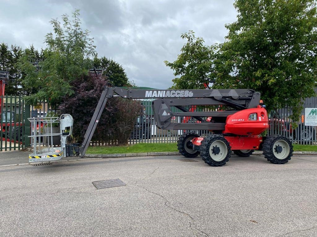 Manitou 200 ATJ - Articulated boom: picture 2 Manitou 200 ATJ - Articulated boom: picture 2