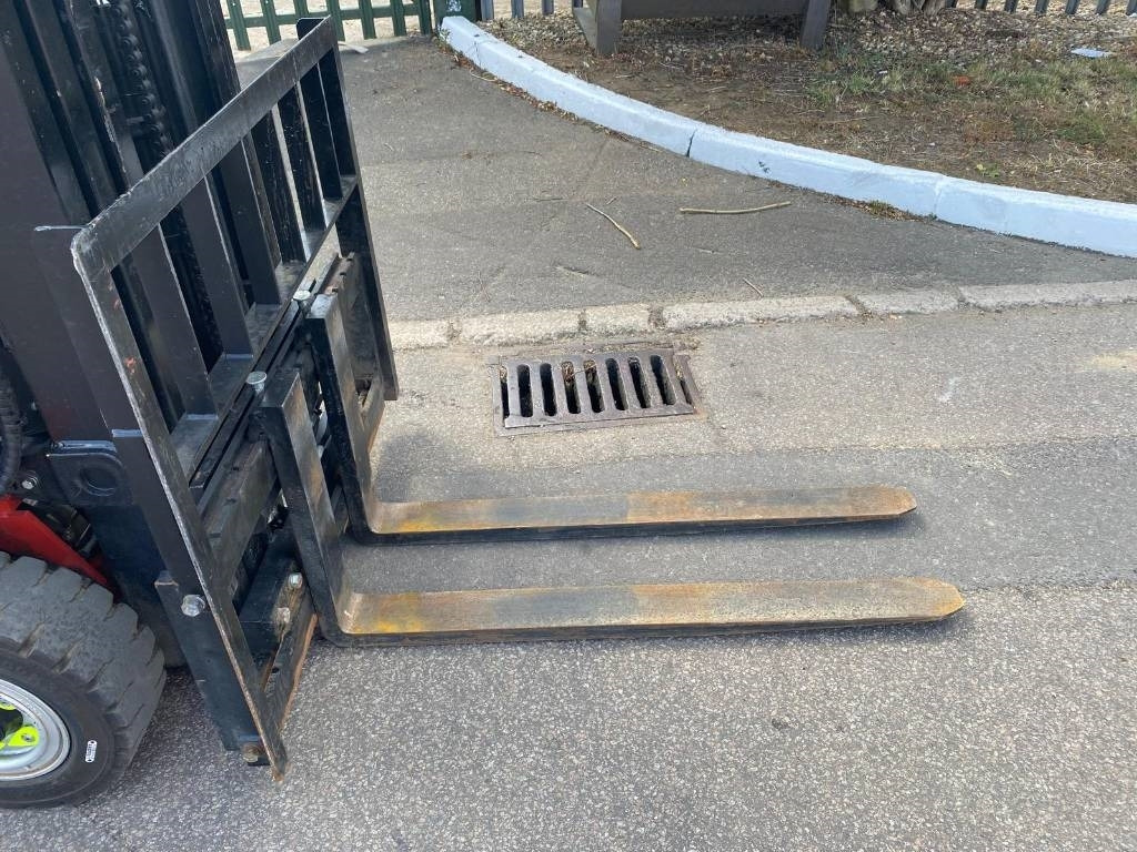 Electric forklift Manitou ME 316: picture 13