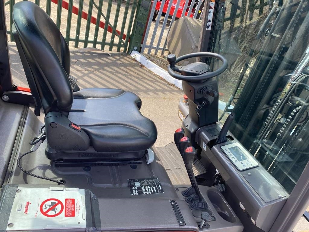 Electric forklift Manitou ME 316: picture 16