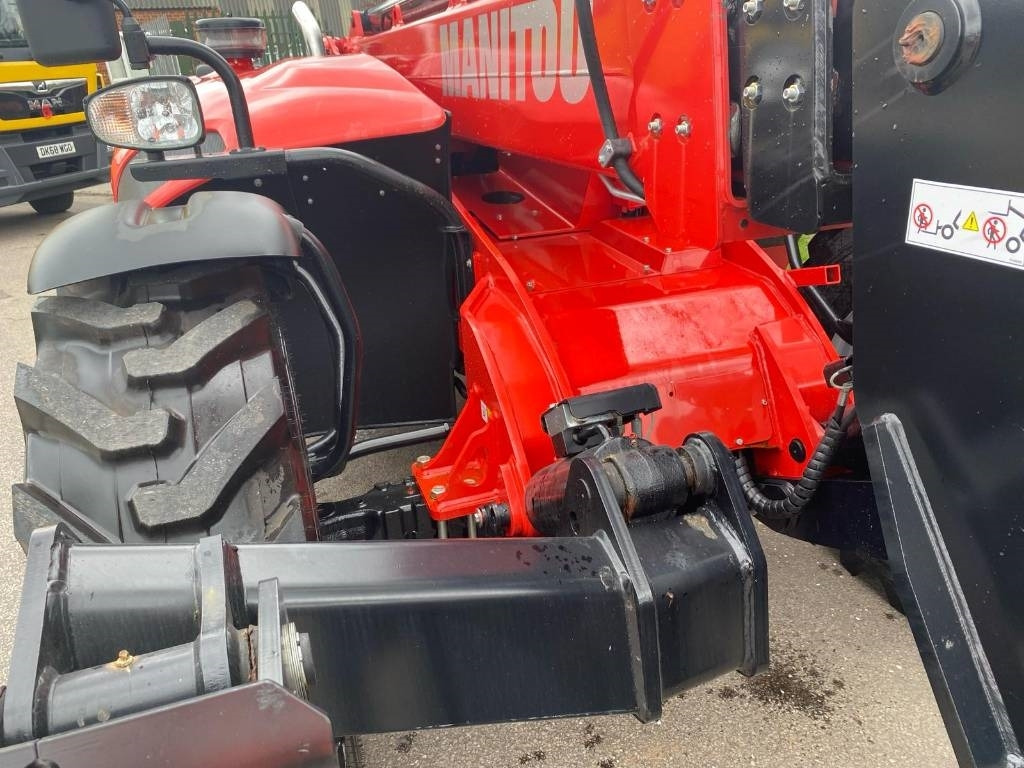 Telescopic handler Manitou MT 1033: picture 15