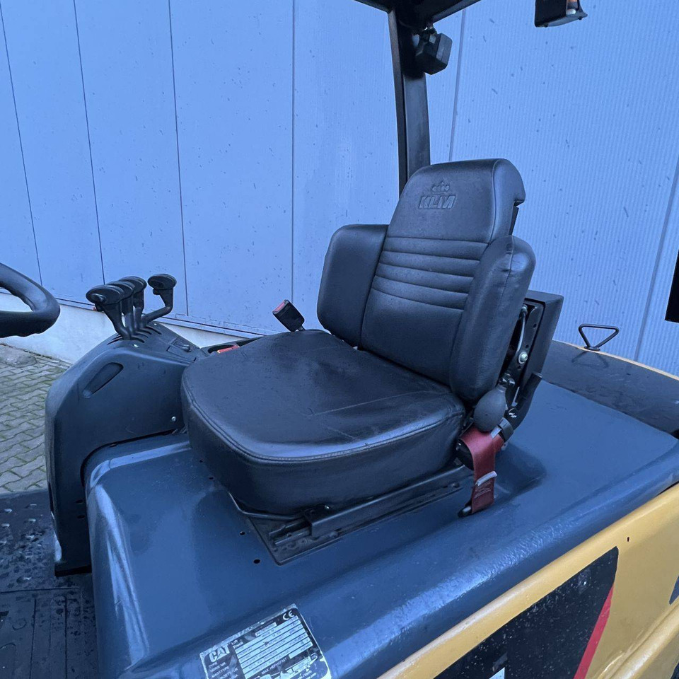 Caterpillar EP50 - Electric forklift: picture 5 Caterpillar EP50 - Electric forklift: picture 5