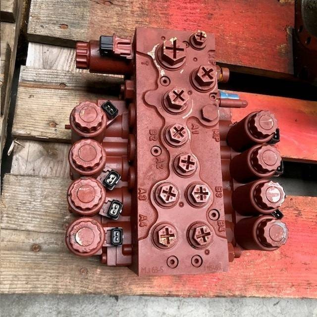 Hydraulic control valve for Linde - Hydraulic valve for Material handling equipment: picture 1 Hydraulic control valve for Linde - Hydraulic valve for Material handling equipment: picture 1