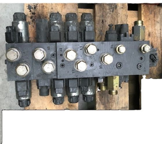 Hydraulic control valve for Linde - Hydraulic valve for Material handling equipment: picture 1 Hydraulic control valve for Linde - Hydraulic valve for Material handling equipment: picture 1