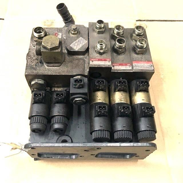 Hydraulic control valve for Still R20-18 - Hydraulic valve for Material handling equipment: picture 2 Hydraulic control valve for Still R20-18 - Hydraulic valve for Material handling equipment: picture 2