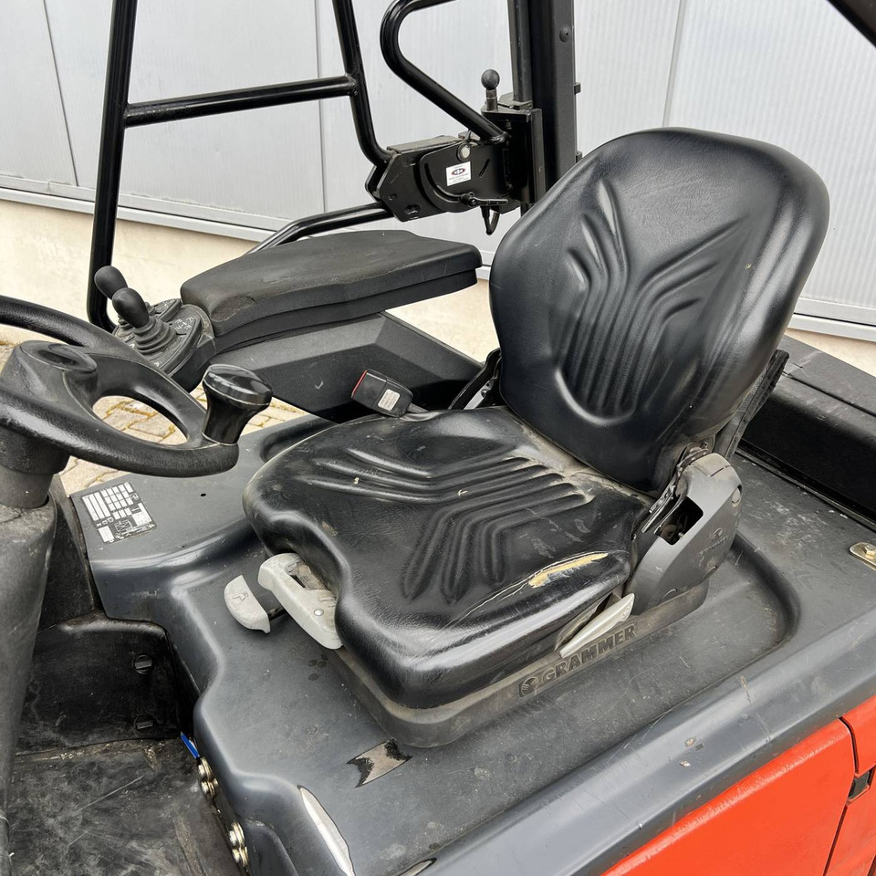 Linde E16 (386) - Electric forklift: picture 5 Linde E16 (386) - Electric forklift: picture 5