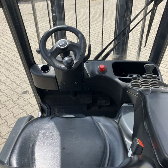 Linde E16H-02 (386) EVO - Electric forklift: picture 5 Linde E16H-02 (386) EVO - Electric forklift: picture 5