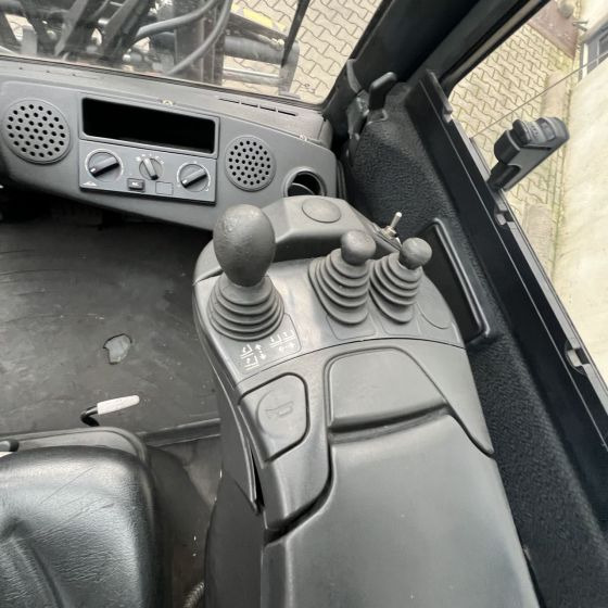 LPG forklift Linde H35T-02 (393) EVO: picture 8
