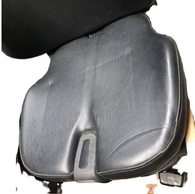 Seat for Linde R16, Series 1120 - Seat for Material handling equipment: picture 2 Seat for Linde R16, Series 1120 - Seat for Material handling equipment: picture 2