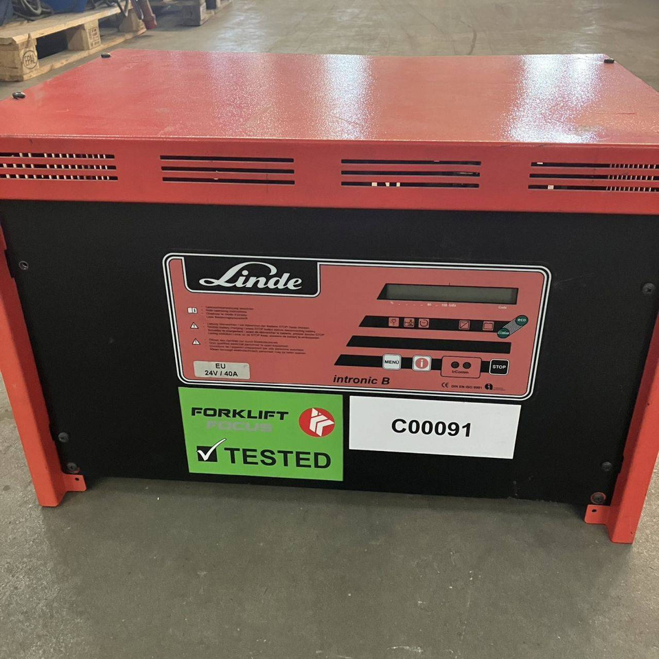 Hawker E 24V / 40A Tronic B - Spare parts for Material handling equipment: picture 3 Hawker E 24V / 40A Tronic B - Spare parts for Material handling equipment: picture 3