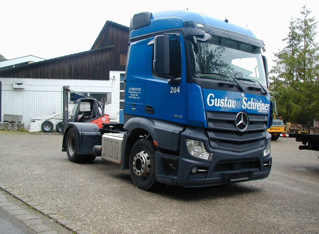 Mercedes-Benz Actros 1843 - Tractor unit: picture 1 Mercedes-Benz Actros 1843 - Tractor unit: picture 1