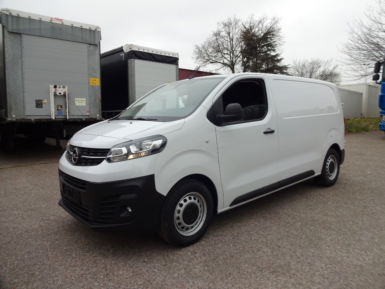 Opel 50 x Vivaro Kasten, L1H1, Klima, Kamera, PDC - Small van: picture 1 Opel 50 x Vivaro Kasten, L1H1, Klima, Kamera, PDC - Small van: picture 1