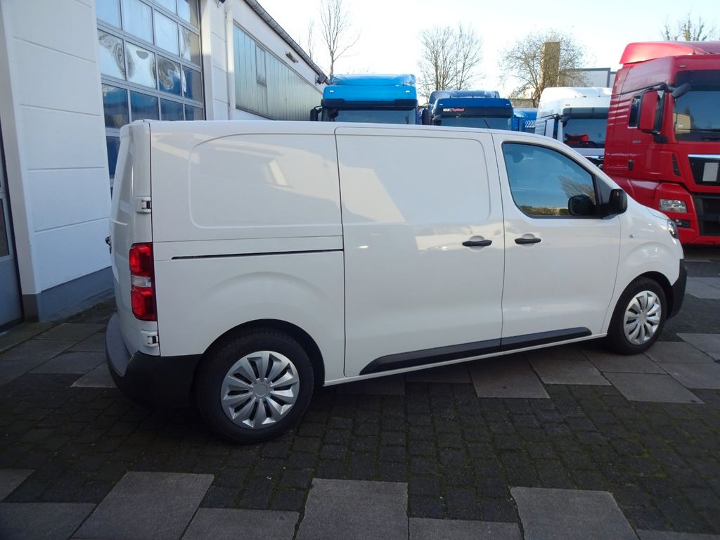 Opel 50 x Vivaro Kasten L1H1, Klima, PDC, - Small van: picture 4 Opel 50 x Vivaro Kasten L1H1, Klima, PDC, - Small van: picture 4