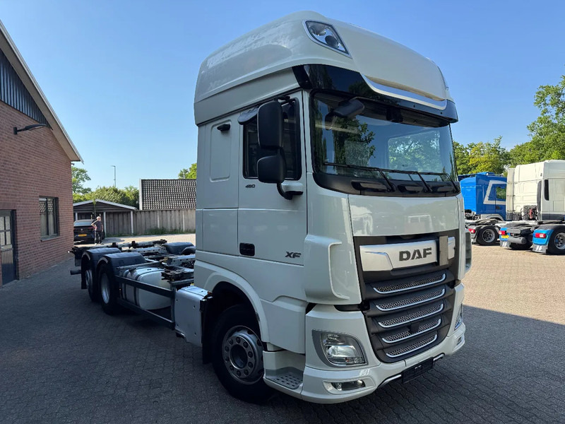 DAF XF 480 6X2 SSC FAN BDF Retarder 2x AHK Lenkachse Standairco - Container transporter/ Swap body truck: picture 2 DAF XF 480 6X2 SSC FAN BDF Retarder 2x AHK Lenkachse Standairco - Container transporter/ Swap body truck: picture 2