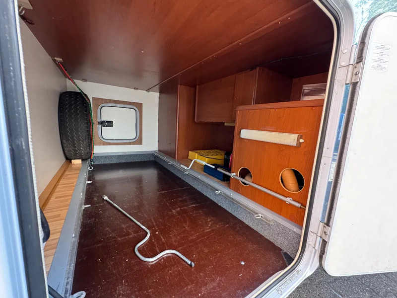 Semi-integrated motorhome Renault Dethleffs Esprit RT 6614 Half integraal DCI 150: picture 12