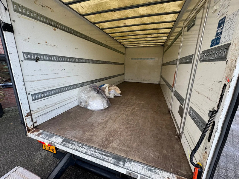 Cab chassis truck Renault Midlum 180 DXI Laadkep Airco Zijdeur 123.910KM!! Slaapcabine: picture 15