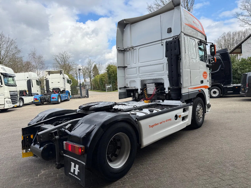 DAF XF 105.460 SSC Super Space 2x brandstof tank Retarder Xenon NL Truck - Tractor unit: picture 4 DAF XF 105.460 SSC Super Space 2x brandstof tank Retarder Xenon NL Truck - Tractor unit: picture 4