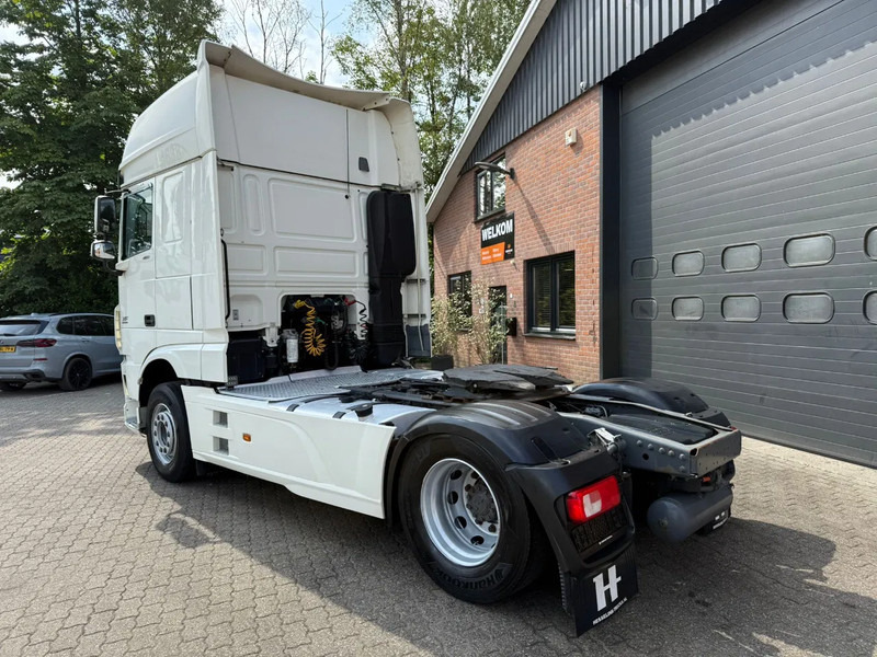 DAF XF 460 SSC Super Space 2x tank ACC German truck - Tractor unit: picture 4 DAF XF 460 SSC Super Space 2x tank ACC German truck - Tractor unit: picture 4