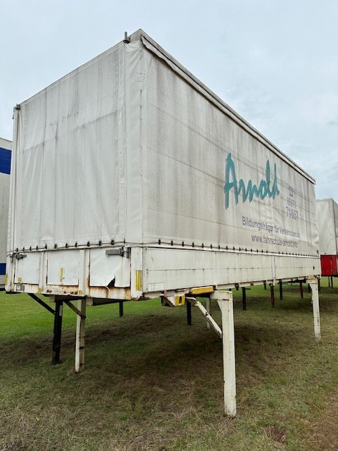 Ackermann-Fruehauf Wechselpritsche mit Bordwänden und Plane BDF System 7.150 mm - Curtainside swap body: picture 4 Ackermann-Fruehauf Wechselpritsche mit Bordwänden und Plane BDF System 7.150 mm - Curtainside swap body: picture 4