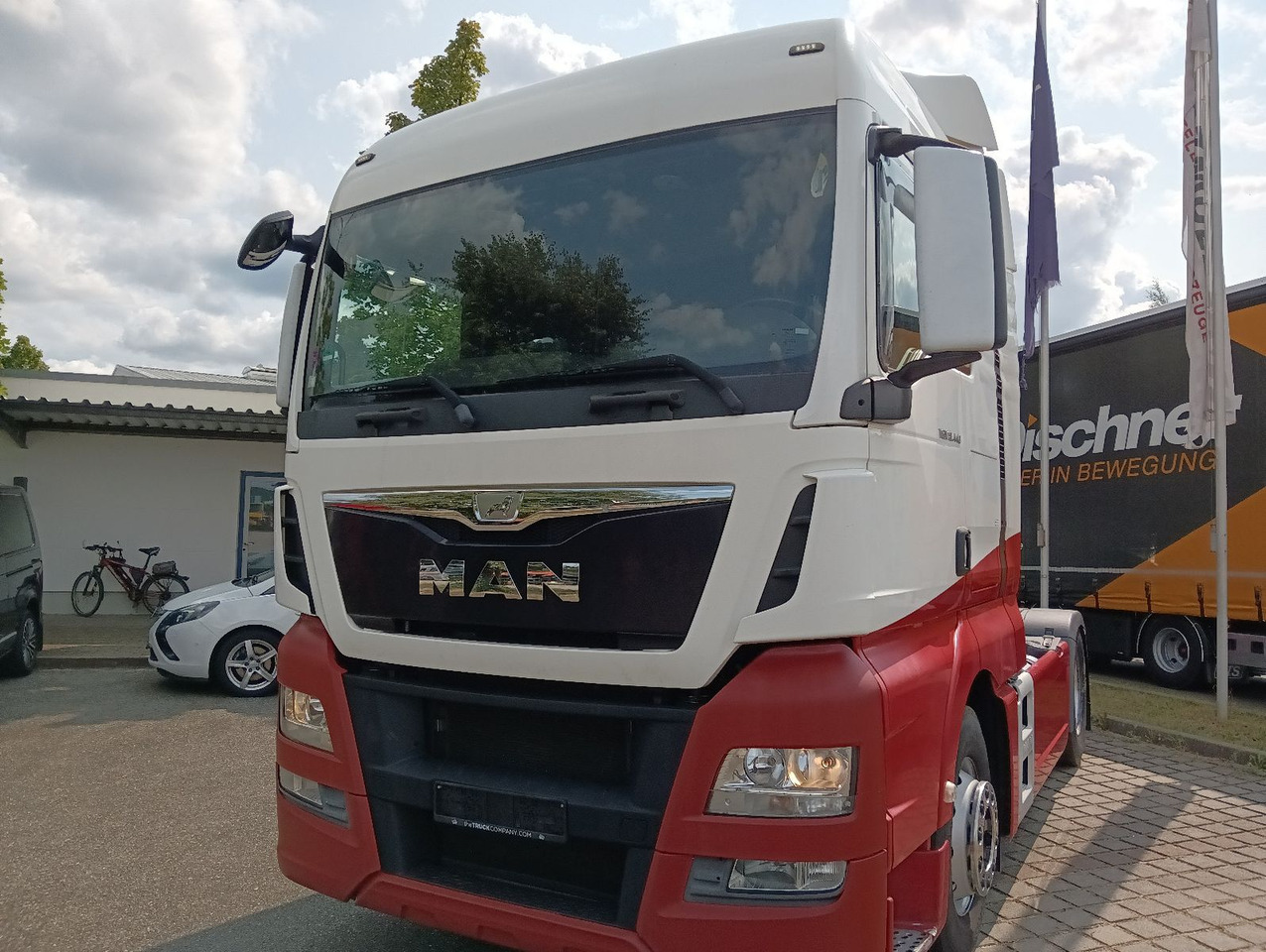 MAN TGX 18:440 BLS INTARDER Vollspoiler Reifen70-90% MAN TGX 18:440 BLS INTARDER Vollspoiler Reifen70-90% - Tractor unit: picture 5 MAN TGX 18:440 BLS INTARDER Vollspoiler Reifen70-90% MAN TGX 18:440 BLS INTARDER Vollspoiler Reifen70-90% - Tractor unit: picture 5