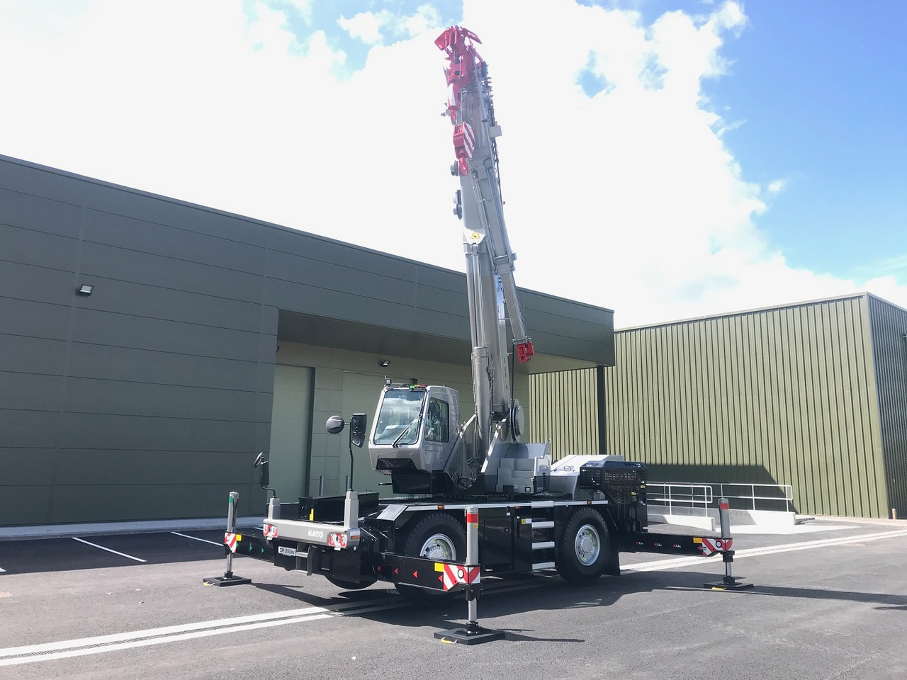 KATO CR-250Rv  - 25 Ton City Crane - Mobile crane: picture 5 KATO CR-250Rv  - 25 Ton City Crane - Mobile crane: picture 5