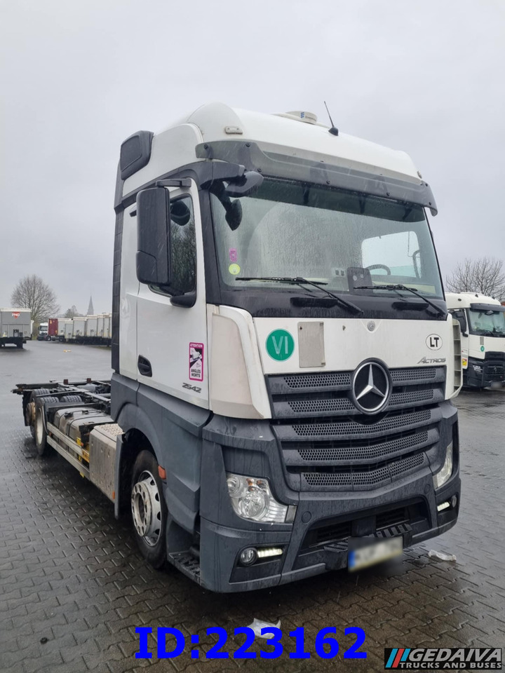 MERCEDES-BENZ Actros 2542 BDF 6x2 Euro6 - Cab chassis truck: picture 2 MERCEDES-BENZ Actros 2542 BDF 6x2 Euro6 - Cab chassis truck: picture 2