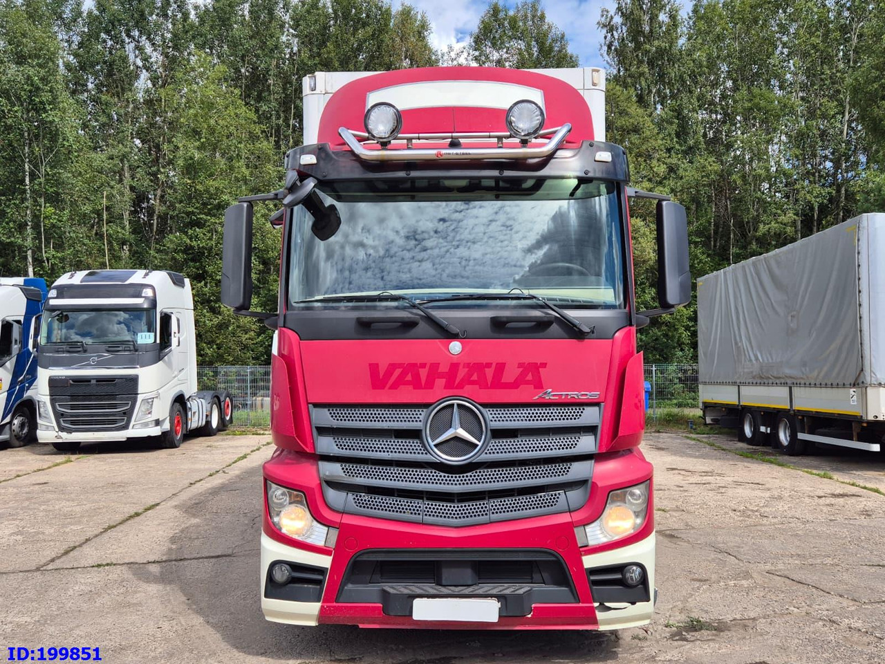 MERCEDES-BENZ Actros 2551 6x2 Euro5 - Box truck: picture 2 MERCEDES-BENZ Actros 2551 6x2 Euro5 - Box truck: picture 2