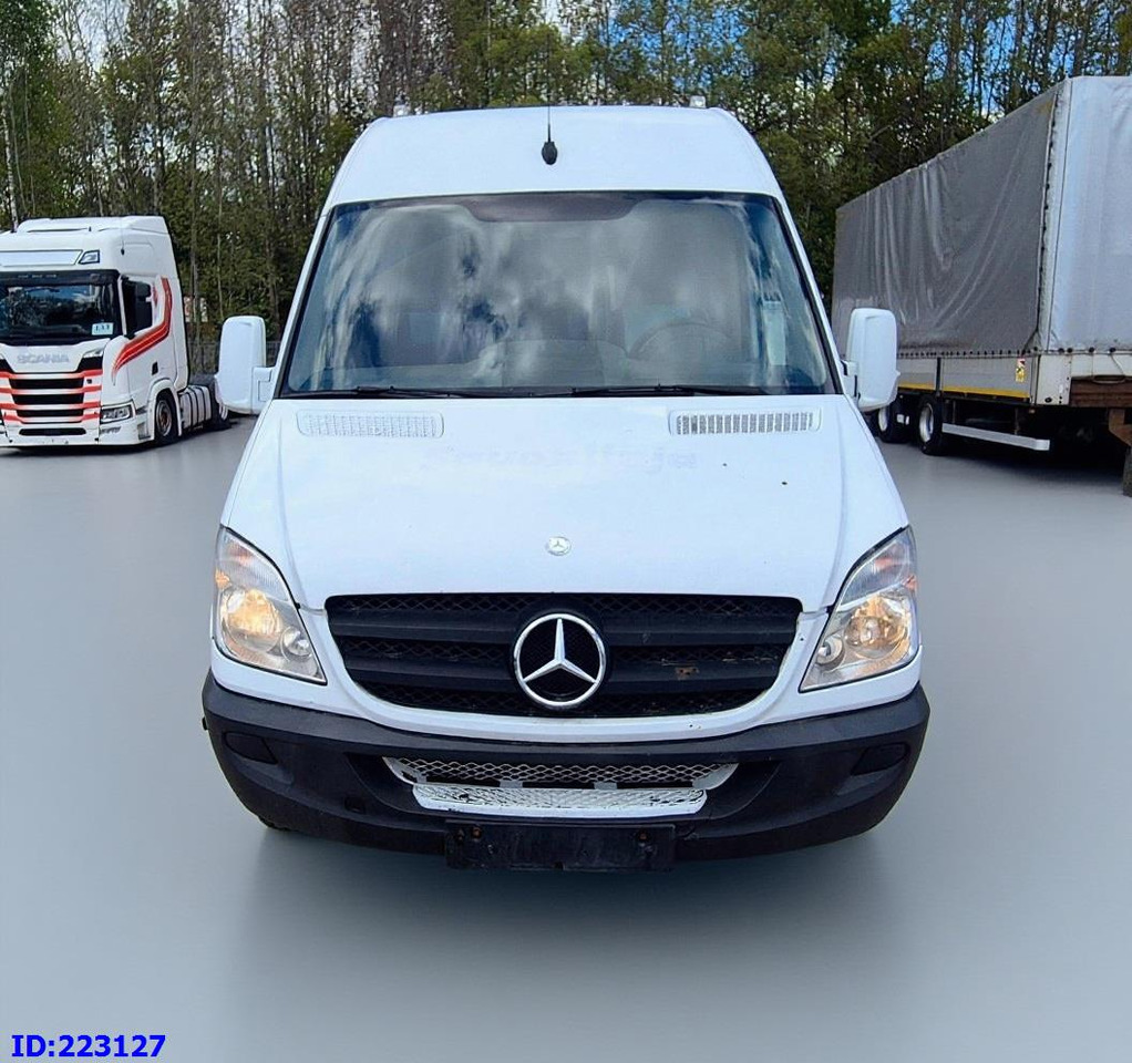 MERCEDES-BENZ Sprinter 518 - VIP -19 Seater - Minibus, Passenger van: picture 2 MERCEDES-BENZ Sprinter 518 - VIP -19 Seater - Minibus, Passenger van: picture 2