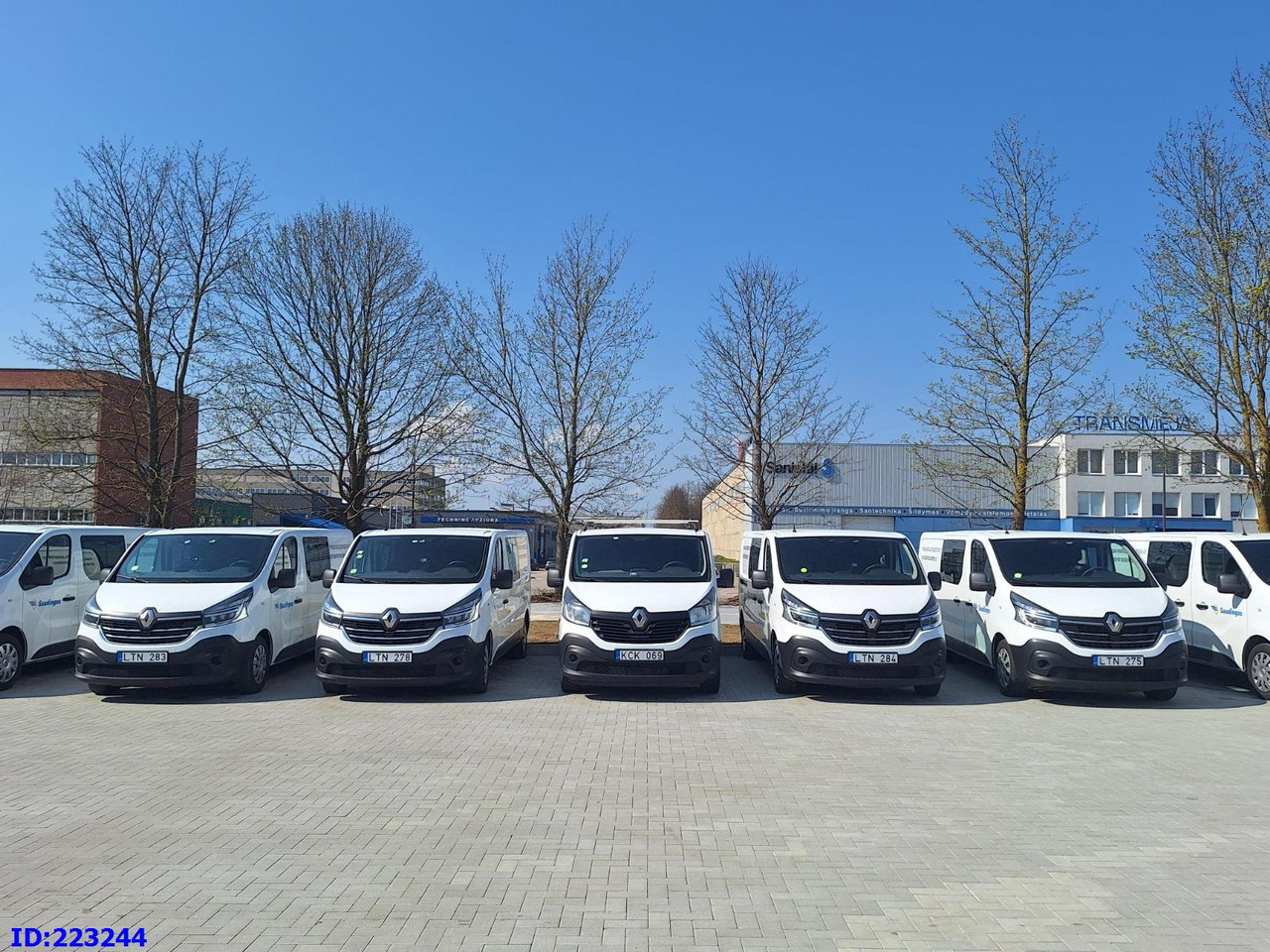 RENAULT Trafic (6pcs. available) - Combi van: picture 2 RENAULT Trafic (6pcs. available) - Combi van: picture 2