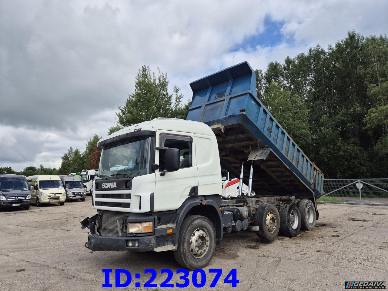 SCANIA 124 8x2 - Manual - Full steel - Tipper: picture 1 SCANIA 124 8x2 - Manual - Full steel - Tipper: picture 1