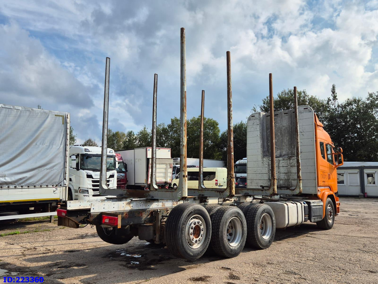 SCANIA R580 8X4 V8 - Log truck: picture 4 SCANIA R580 8X4 V8 - Log truck: picture 4