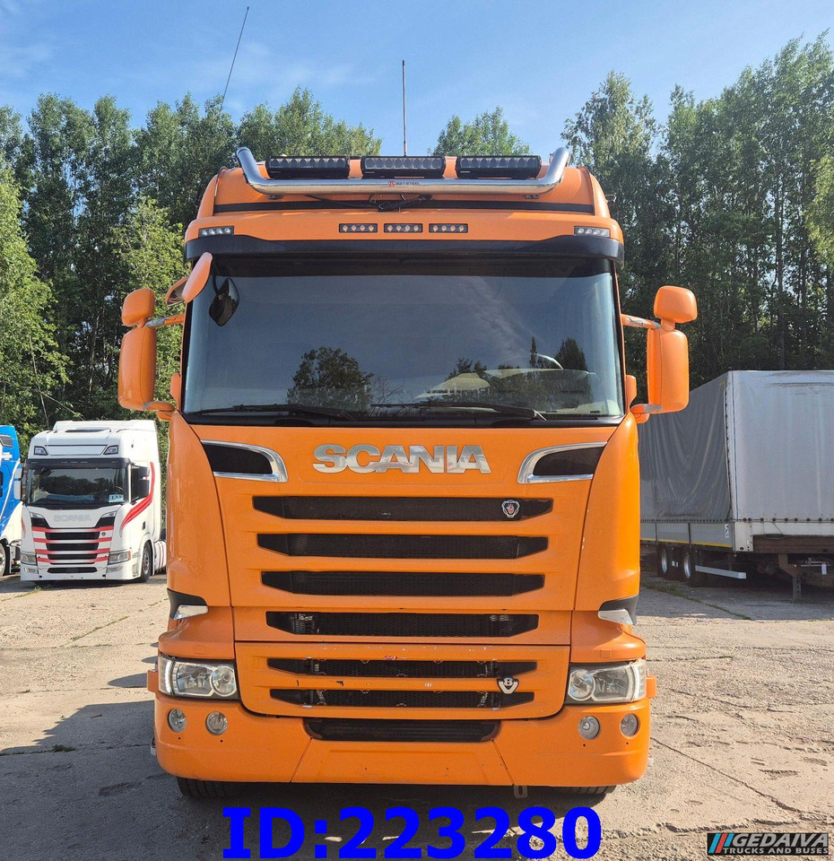 SCANIA R580 V8 8X4 Retarder (Steering axle) - Cab chassis truck: picture 2 SCANIA R580 V8 8X4 Retarder (Steering axle) - Cab chassis truck: picture 2