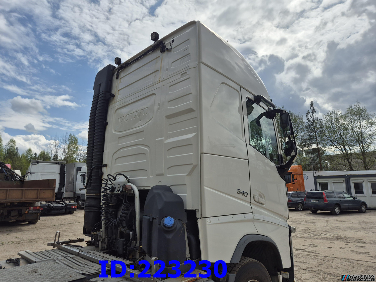 VOLVO FH13 540HP 6x2 (10 tyre) - Tractor unit: picture 5 VOLVO FH13 540HP 6x2 (10 tyre) - Tractor unit: picture 5
